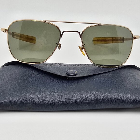 American Optical AO 12K GF Gold Frame G-15 Lens Vietnam Era Aviator Sunglasses - Picture 1 of 16